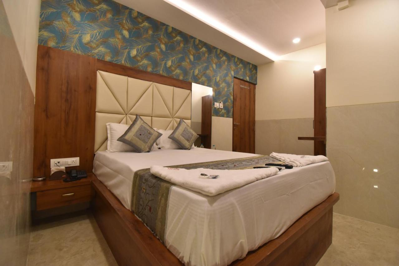 Hotel Dream Palace Residency - Near To Us Embassy Bkc מומביי מראה חיצוני תמונה